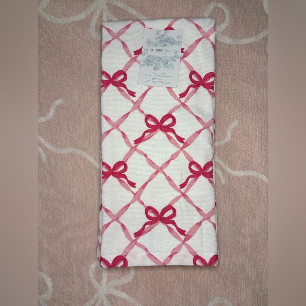 Shabby chic set of three kitchen towels, pink